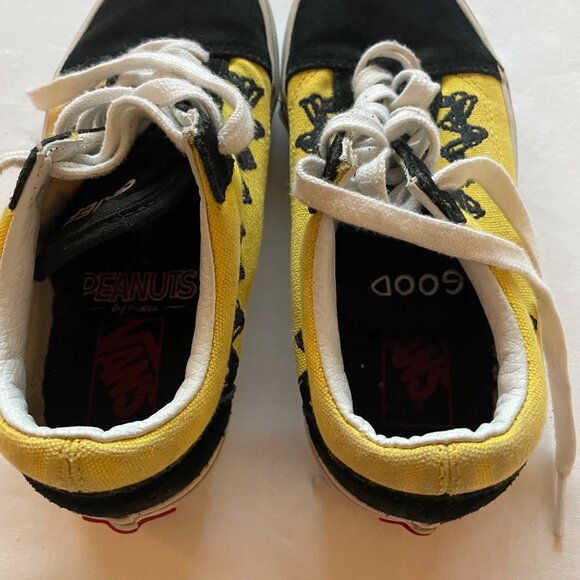 Vans Peanuts Charlie Brown Sneakers size 3.5 - Picture 9 of 10
